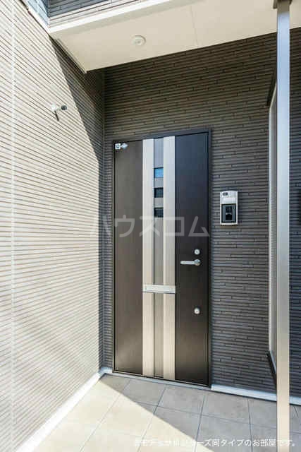 14/19 エントランス