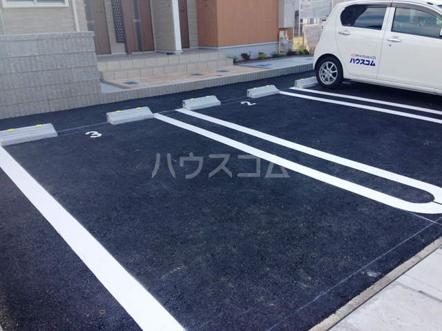 21/27 駐車場