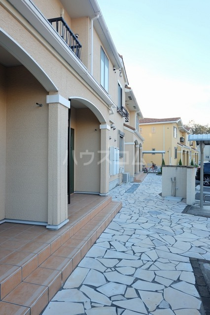 14/20 エントランス