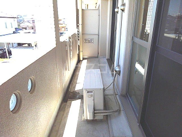 13/22 バルコニー