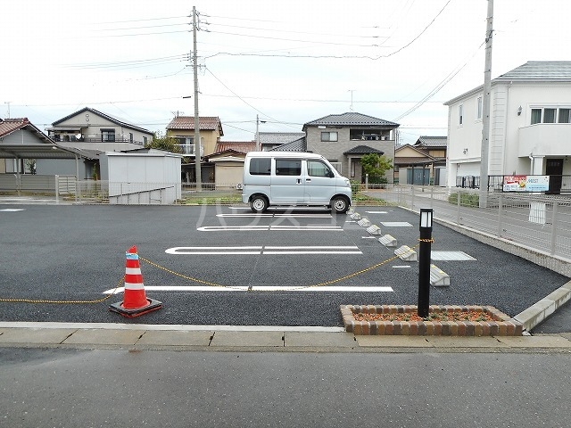 16/22 駐車場