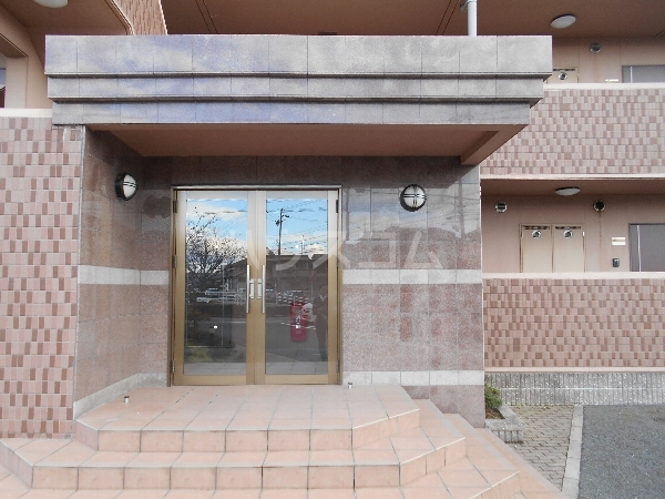 20/29 エントランス