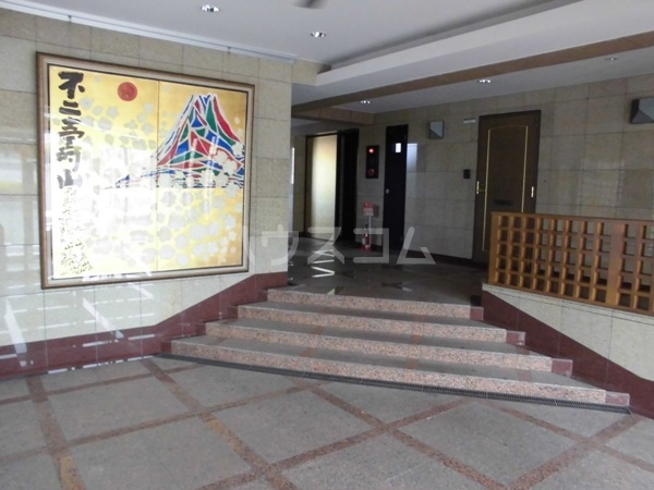 20/29 エントランス