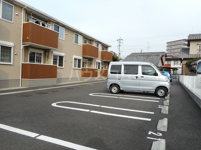 16/22 駐車場