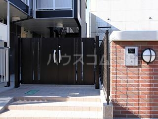 15/22 エントランス