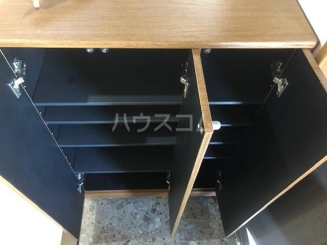 14/30 玄関