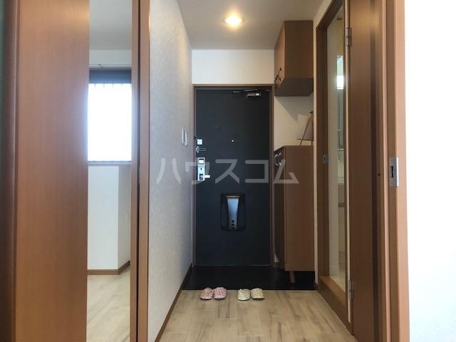 13/30 玄関