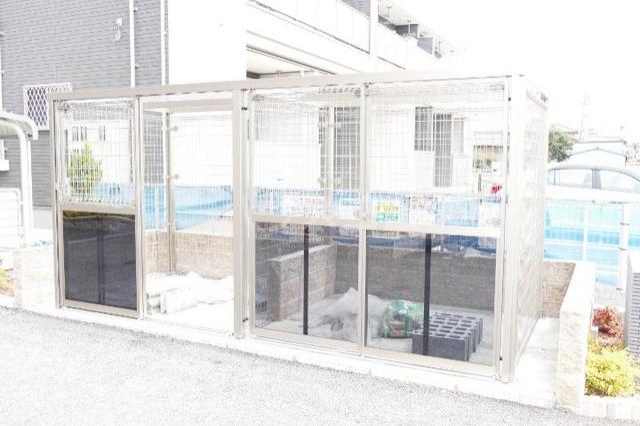 15/22 エントランス
