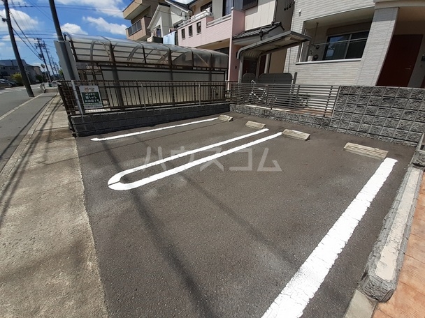 14/21 駐車場