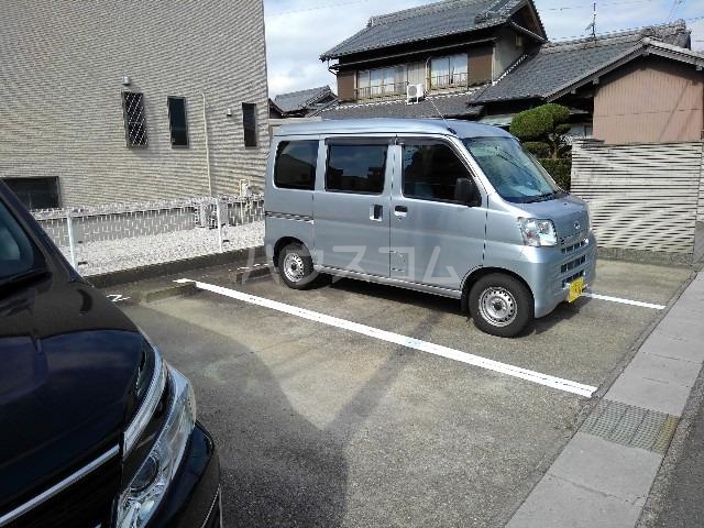 16/22 駐車場