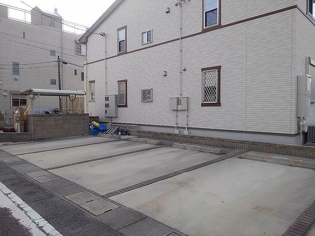 17/27 駐車場