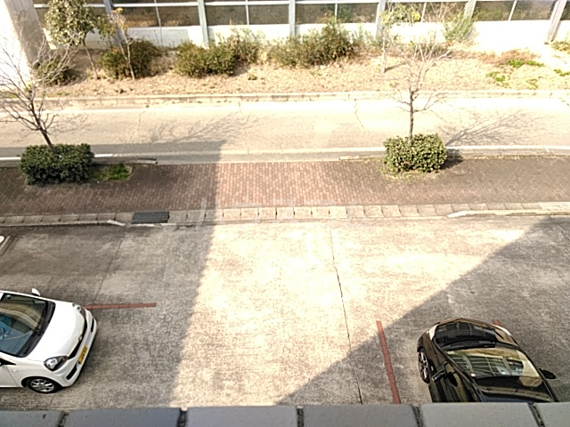 2/3 駐車場