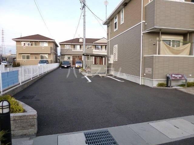16/22 駐車場