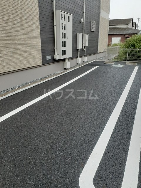 16/22 駐車場