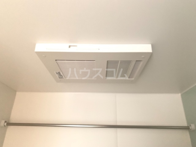 13/30 浴室