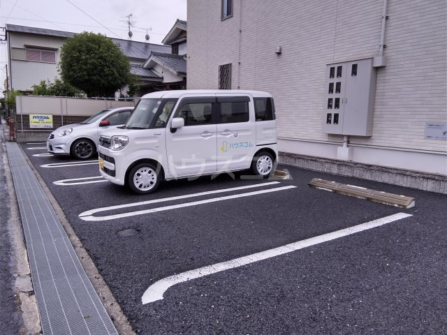 24/30 駐車場