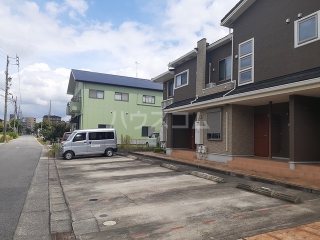 14/21 駐車場