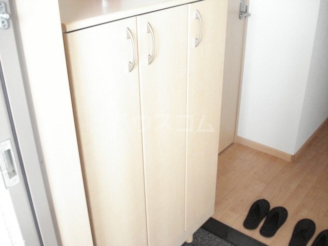 14/30 玄関