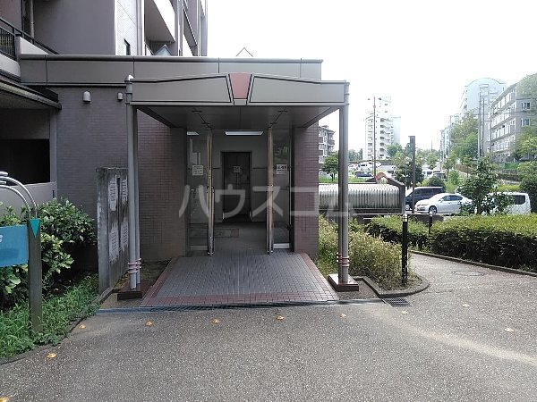 17/24 エントランス