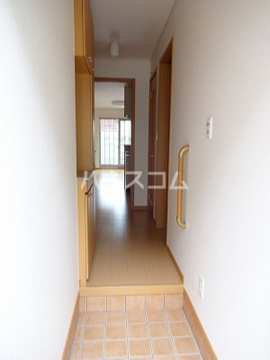 2/4 エントランス