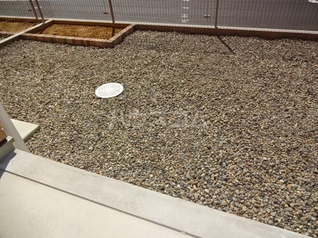 21/28 バルコニー