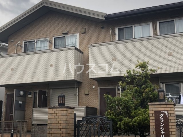 14/22 エントランス