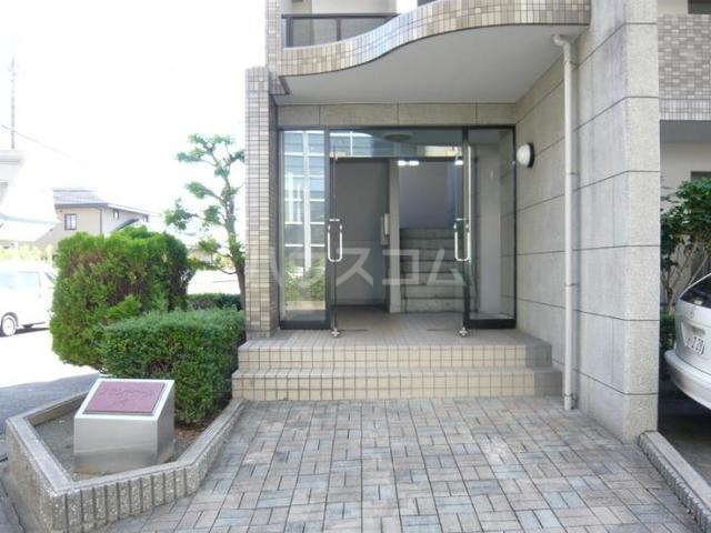 14/23 エントランス