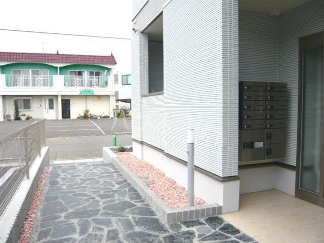 14/20 エントランス