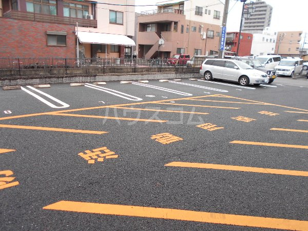 2/7 駐車場