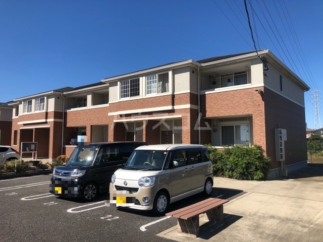 20/28 駐車場