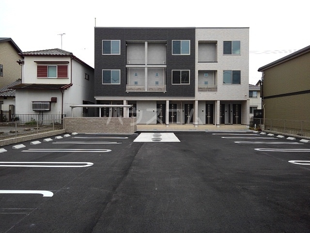 16/22 駐車場