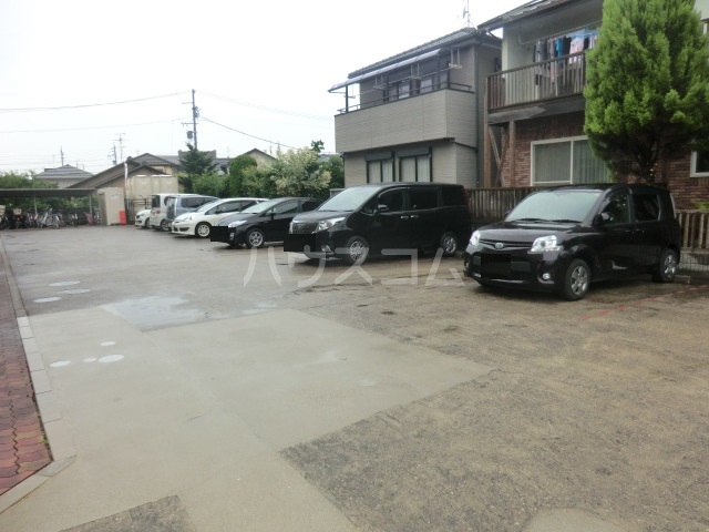 14/20 駐車場