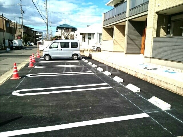 16/22 駐車場