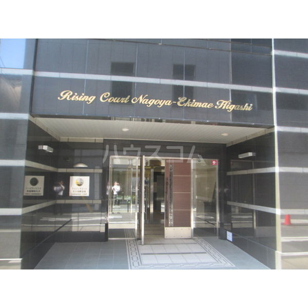 15/22 エントランス