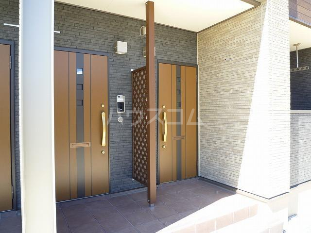 15/21 エントランス