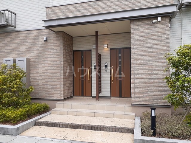 14/20 エントランス