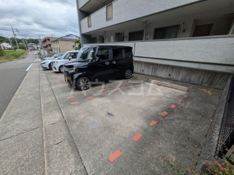2/8 駐車場