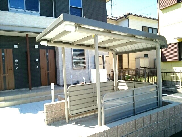 16/22 エントランス