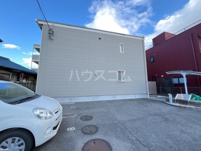 23/30 駐車場