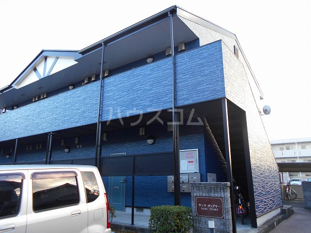 19/26 エントランス