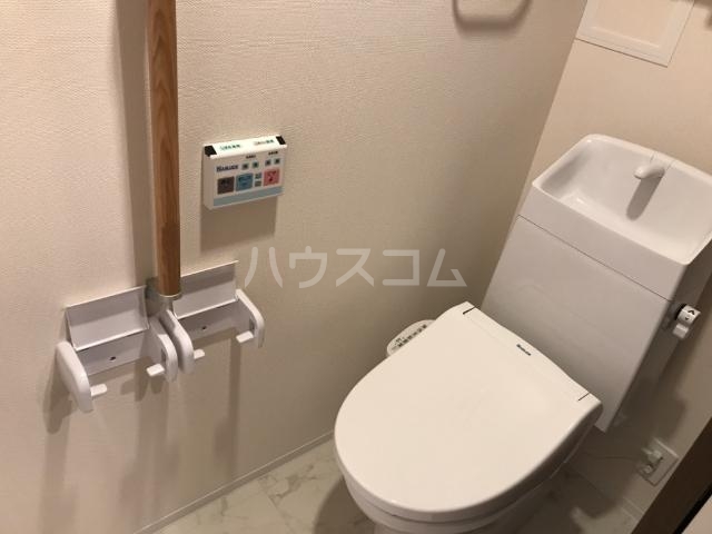 13/30 トイレ