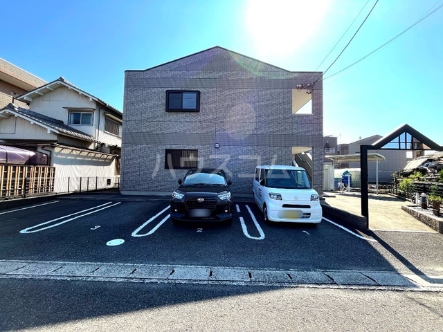 24/28 駐車場