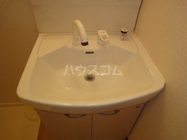 17/28 洗面