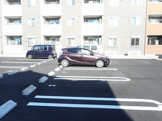 16/26 駐車場
