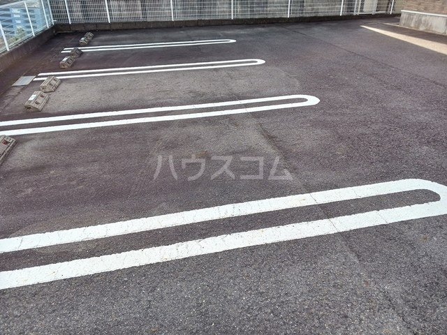 14/20 駐車場