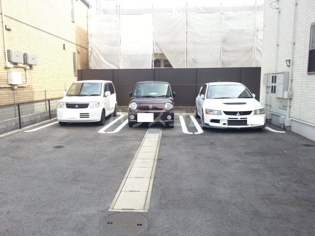 2/10 駐車場