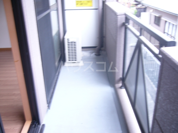 18/25 バルコニー