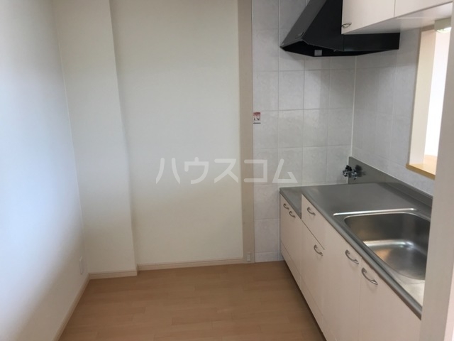 13/28 キッチン