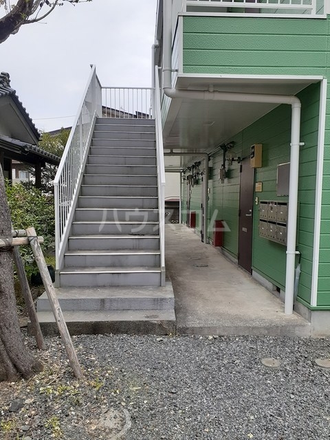 16/18 エントランス