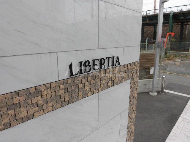 22/30 エントランス